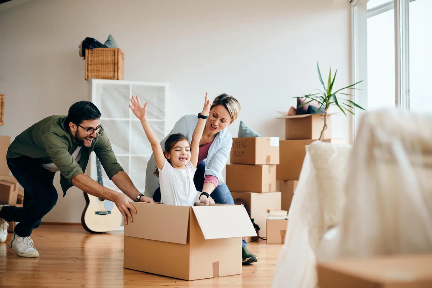 Moving House? Experts Say You'll Want to Avoid These 12 Common Mistakes hero image
