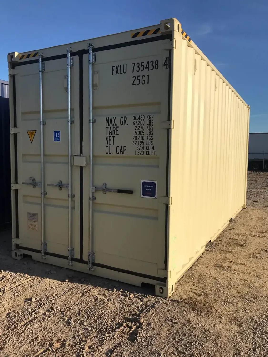 New one-trip shipping container delivered to a Boxhub customer