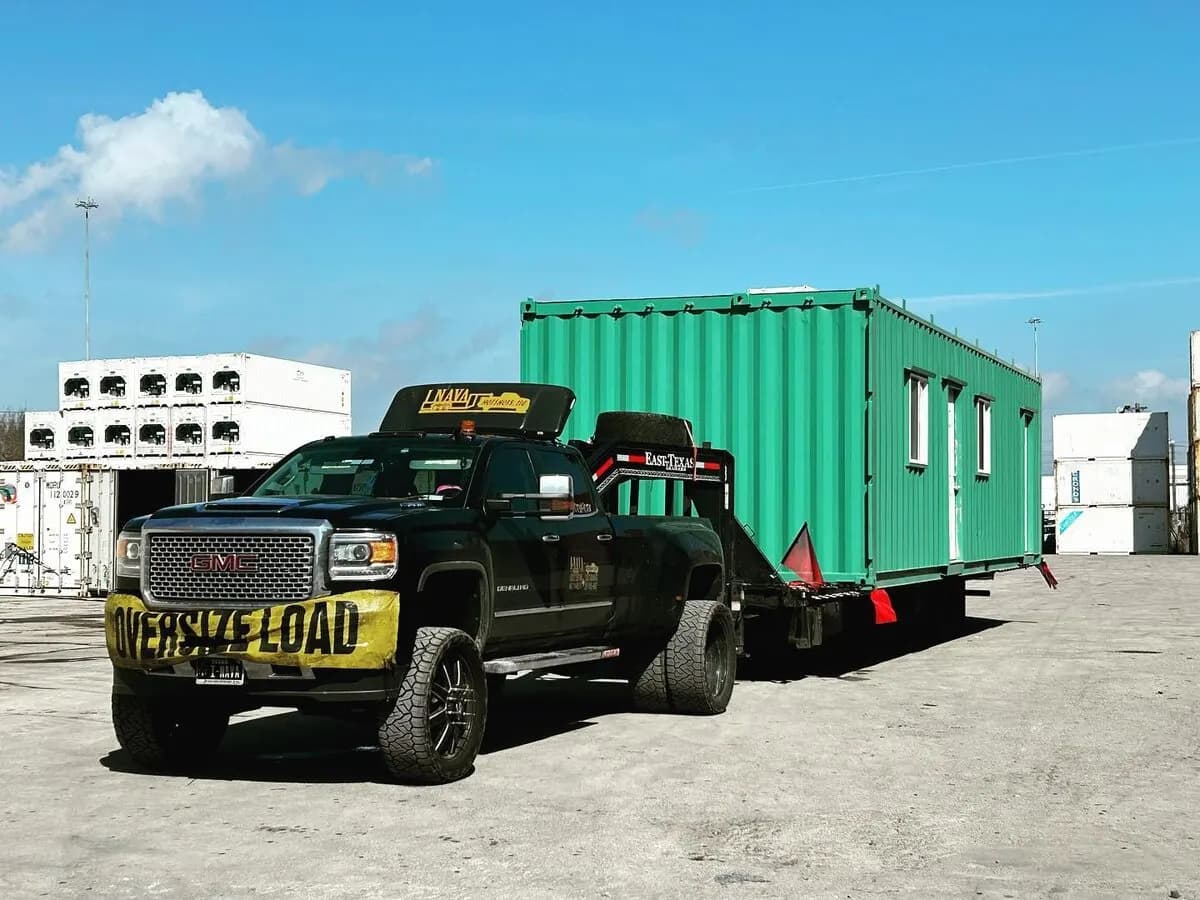 Shipping containers in I-Nava Hotshots fleet operations