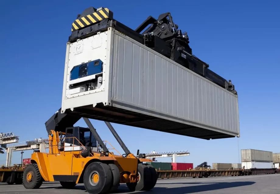 The future of reefer containers in logistics