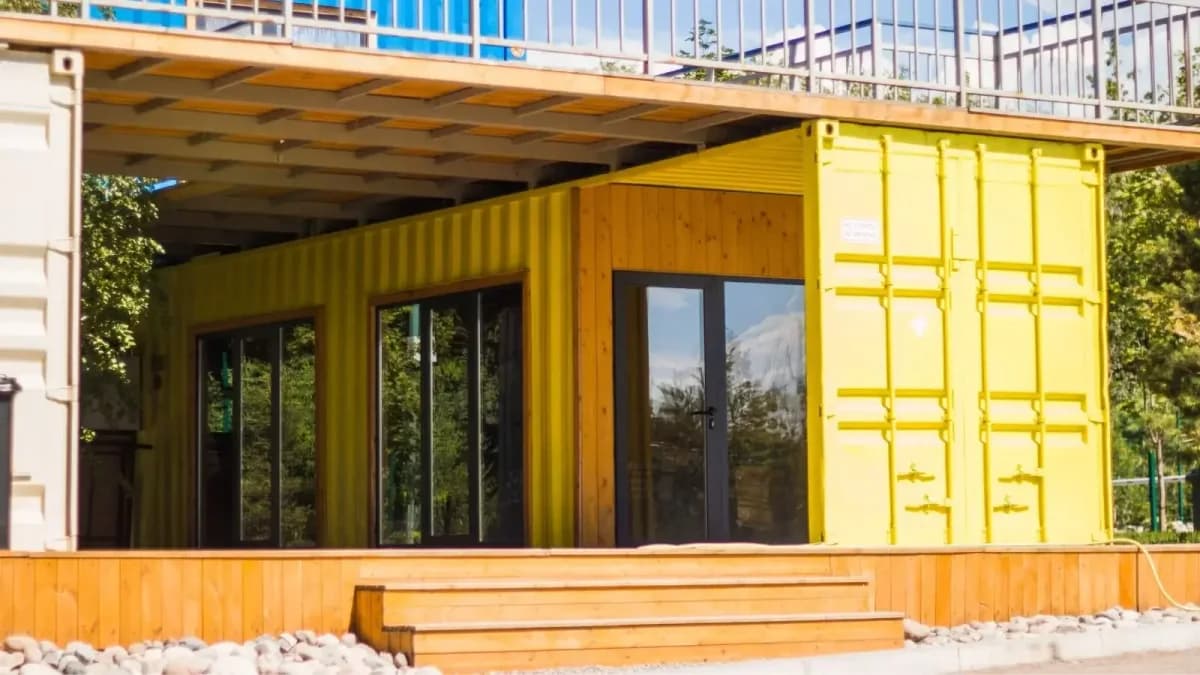 The Best Foundations for Shipping Containers hero image