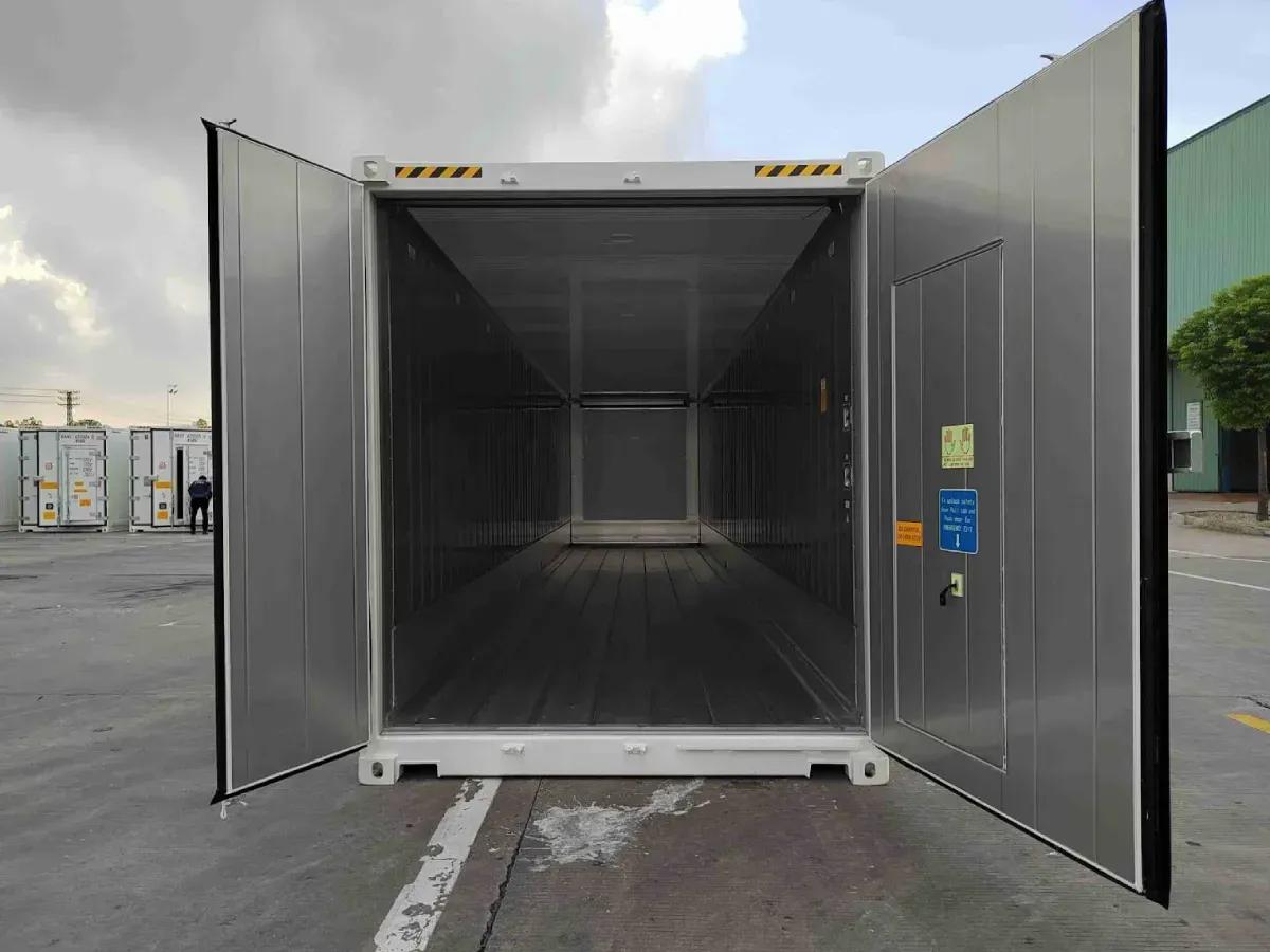 Reefer container in a container yard